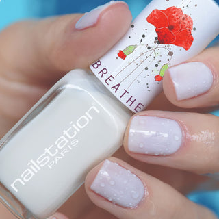 aura | Breathable and water permeable nail polish | Semi-transparent milky white