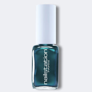 fake fur | Shimmer nail polish