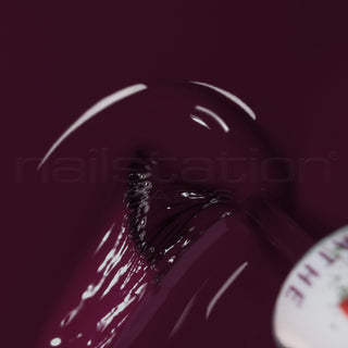 Marquise – Breathable Nail Polish Maroon – Nailstation Paris